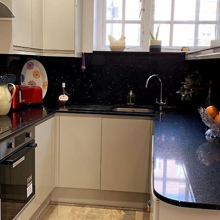 Stylish And Cosy 3 Bedroom Appartment Londen Buitenkant foto